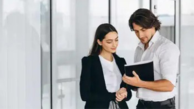 نشانه های خیانت در محل کار