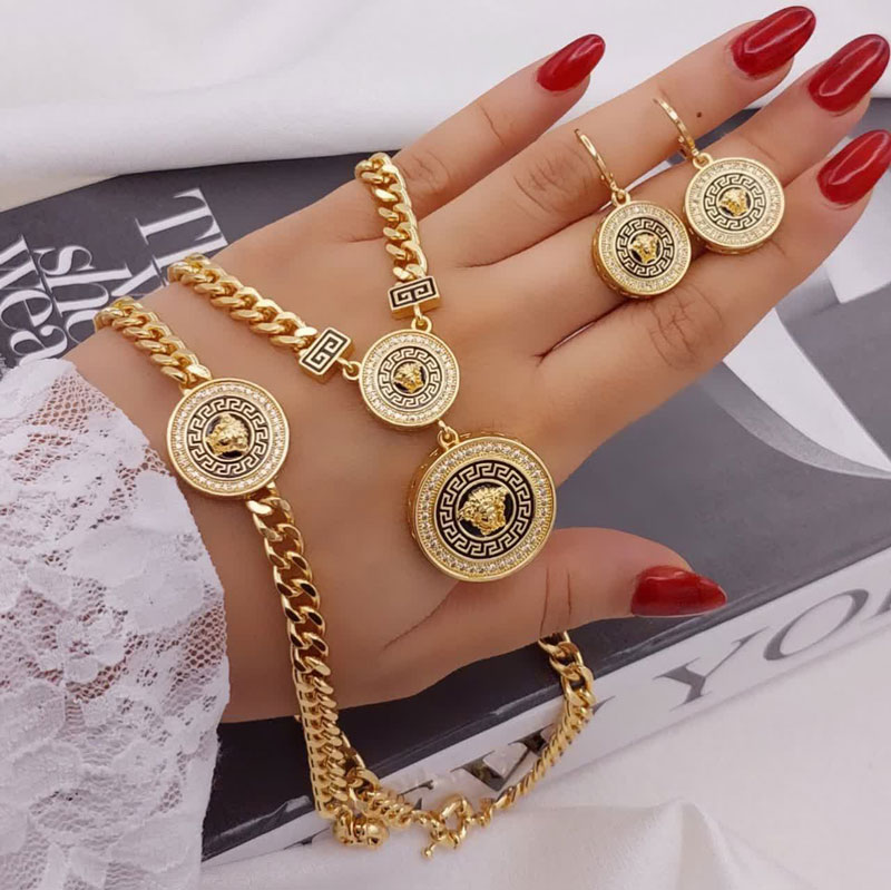 بدلیجات ورساچه